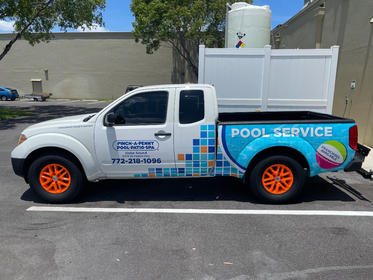 Pinch a Penny 281 - Pool Cleaning in Hobe Sound, FL